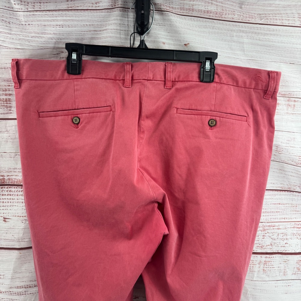 Tommy Bahama Pants Mens Size 42x30 Flat Front Chino Faded Red Pink Straight Leg - Picture 6 of 12